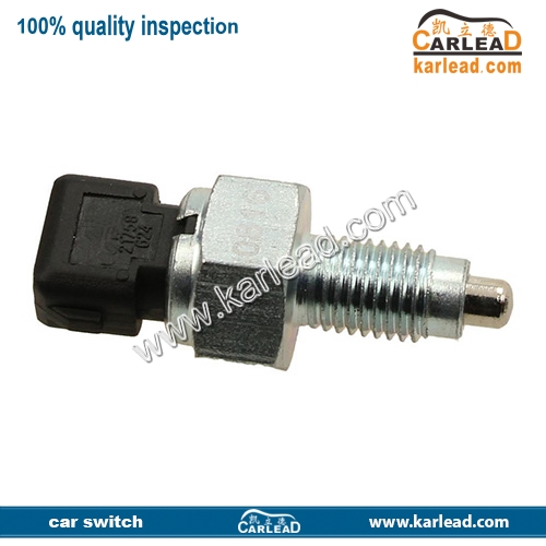 020945415A, Bremse Licht Schalter